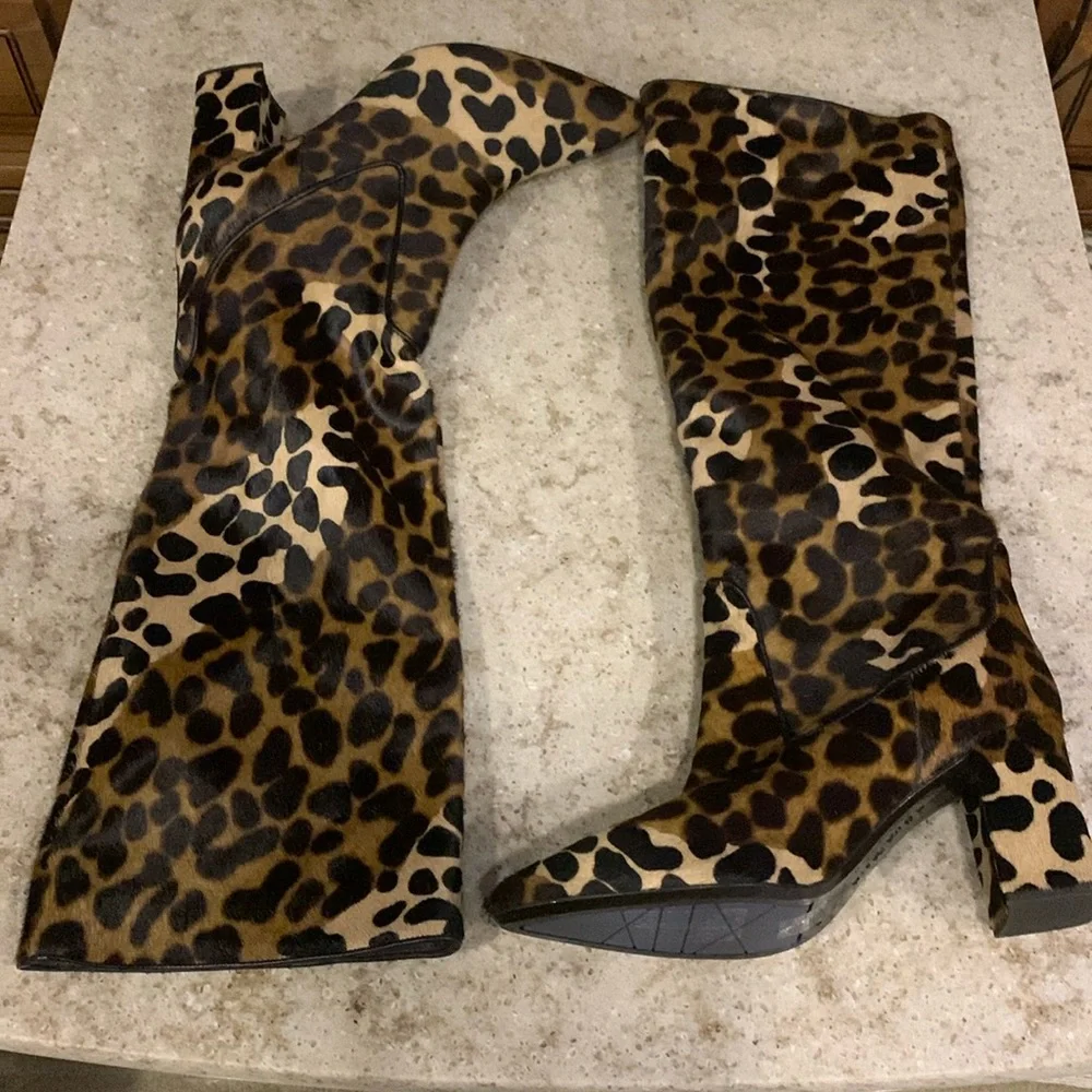 NWOT Aquatalia Patton Boots Size 10.5